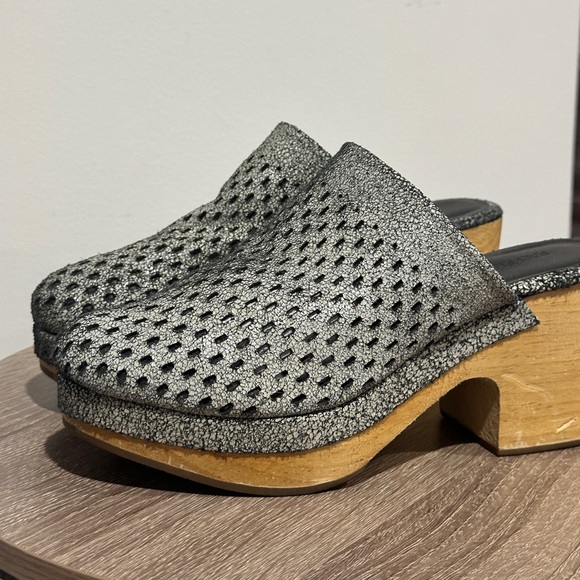 Rachel Comey Leather Clogs - Picture 6 of 15